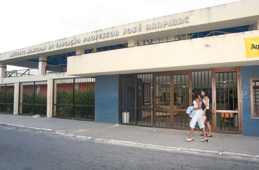  Escola na Boca do Rio é arrombada pela quinta vez em dois meses