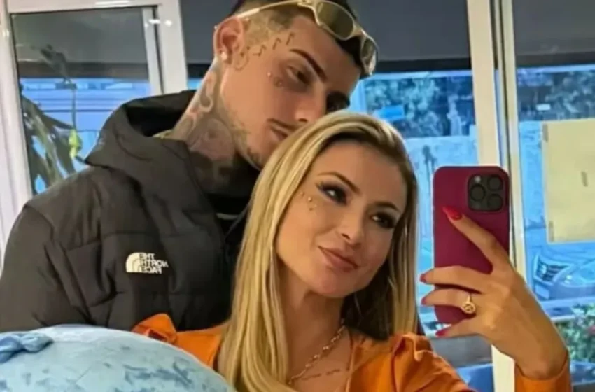  Andressa Urach anuncia fim de relacionamento