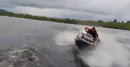  Jet ski colide com embarcação a caminho de Morro de São Paulo