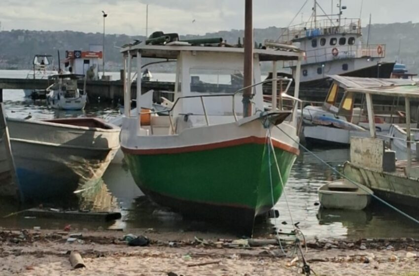  Barco de mergulhador desaparecido é furtado 