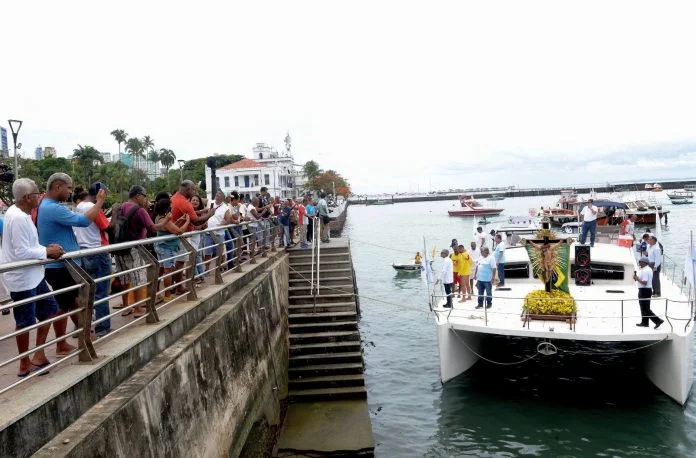  Procissão Marítima do Senhor do Bonfim revive tradição em Salvador