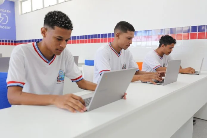  Matrícula da rede estadual de ensino começa nesta segunda-feira (13)