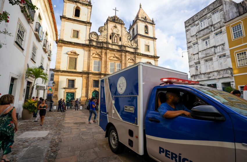  Salvador tem mais de 2,7 mil imóveis abandonados; desabamento de igreja deixa uma vítima